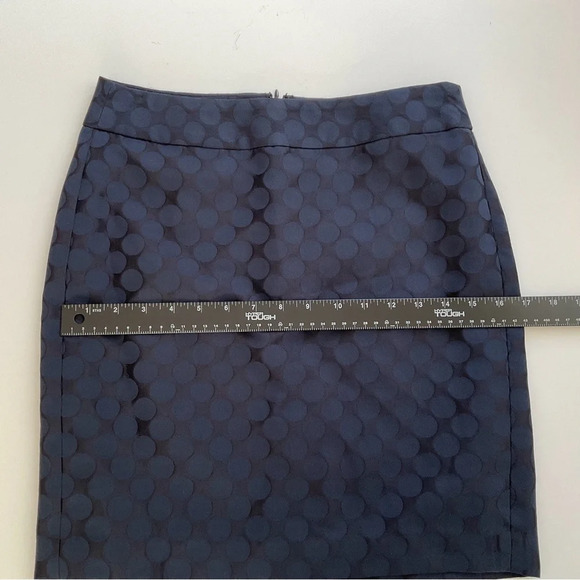 Banana Republic Skirt Sz 2P Navy Blue Pencil Mini Polka Dot Classic Elegant Chic - Picture 6 of 10